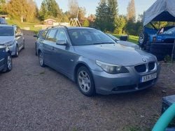 Grå Begagnad 2006 BMW 523 Kombi | 33 000 kr (Marknadspris)