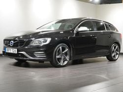 Svart Begagnad 2016 Volvo V60 R-Design Kombi | 199 800 kr (Dyr)