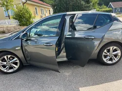 Grå Begagnad 2017 Opel Astra Dynamic Halvkombi | 149 000 kr (Marknadspris)