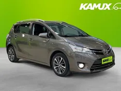 Silver/grå Begagnad 2016 Toyota Verso Active Minibuss | 162 900 kr (Marknadspris)