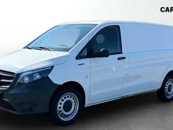 Vit (white) Begagnad 2021 Mercedes e-Vito Minibuss | 199 900 kr (Bra pris)