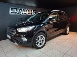 Svart Begagnad 2018 Ford Kuga Titanium SUV | 132 900 kr (Bra pris)