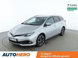 Silver Begagnad 2016 Toyota Auris Touring Sports Active Kombi | 144 000 kr (Marknadspris)