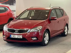Röd Begagnad 2010 Kia Ceed EX Kombi | 89 900 kr (Marknadspris)