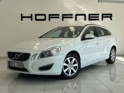 Vit Begagnad 2012 Volvo V60 Momentum Kombi | 79 000 kr (Marknadspris)