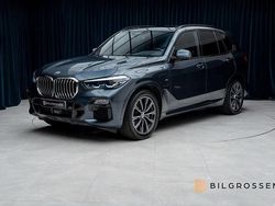 Grå Begagnad 2021 BMW X5 M Sport SUV | 559 900 kr