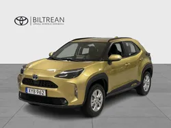 Gul Begagnad 2023 Toyota Yaris Cross Active SUV | 299 000 kr (Marknadspris)
