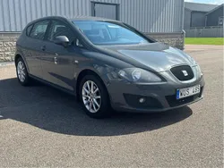 Grå Begagnad 2011 Seat Leon Style Halvkombi | 36 500 kr (Marknadspris)