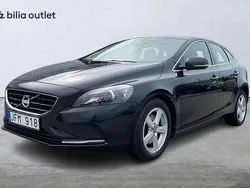 Svart Begagnad 2013 Volvo V40 Momentum Kombi | 119 900 kr (Marknadspris)
