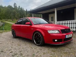 Röd Begagnad 2004 Audi A4 S-Line Sedan | 43 500 kr