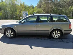 Grå Begagnad 2001 VW Passat Kombi | 4 500 kr (Superpris)