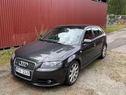 Grå Begagnad 2007 Audi A3 Sportback Comfort Halvkombi | 49 900 kr (Marknadspris)