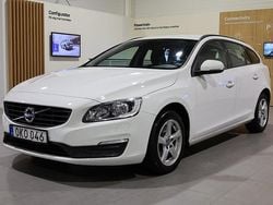 Vit Begagnad 2016 Volvo V60 Business Edition Kombi | 149 900 kr (Marknadspris)