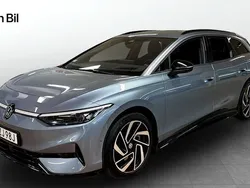 Ljusblå (stonewashed blue metallic) Begagnad 2024 VW ID.7 Pro Sedan | 579 800 kr (Marknadspris)