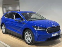Blå (energy blue) Begagnad 2022 Skoda Enyaq iV SUV | 379 900 kr (Superpris)