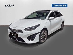 Vit (cassa white ) Begagnad 2022 Kia Ceed Advance Kombi | 279 900 kr (Marknadspris)