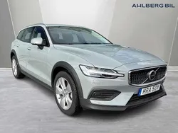 Begagnad 2024 Volvo V60 CC Kombi | 409 500 kr (Bra pris)