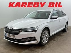 Vit Begagnad 2022 Skoda Superb LAURIN & KLEMENT Kombi | 268 900 kr (Bra pris)