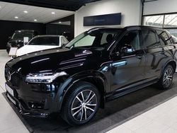 Svart Begagnad 2023 Volvo XC90 R-Design SUV | 599 000 kr (Marknadspris)