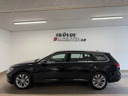 Svart Begagnad 2015 VW Passat Executive Kombi | 109 500 kr (Marknadspris)