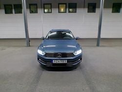 Blå Begagnad 2018 VW Passat Kombi | 133 900 kr (Marknadspris)