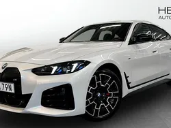 Vit (white) Begagnad 2025 BMW i4 Comfort Edition Sedan | 678 700 kr (Marknadspris)