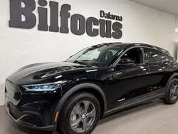 Svart Begagnad 2021 Ford Mustang Mach-E Standard Range SUV | 757 800 kr