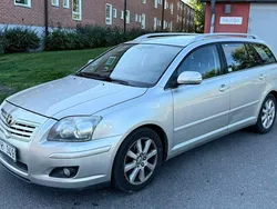 Silver Begagnad 2006 Toyota Avensis Kombi | 29 900 kr (Superpris)