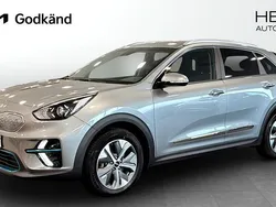 Grå (silver) Begagnad 2022 Kia e-Niro 3 SUV | 279 900 kr (Marknadspris)
