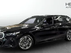 Svart (black) Begagnad 2025 BMW 520 M Sport Kombi | 618 700 kr (Dyr)