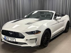 Vit Begagnad 2018 Ford Mustang Convertible Cab | 449 900 kr