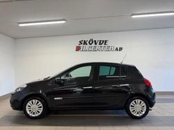 Svart Begagnad 2011 Renault Clio II Halvkombi | 54 500 kr (Dyr)