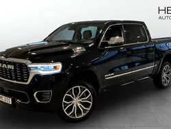 Svart (black) Ny 2025 RAM 1500 Pickup | 1 348 630 kr