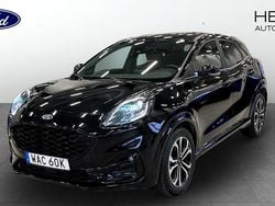 Svart (black) Begagnad 2022 Ford Puma ST-Line Halvkombi | 219 900 kr (Marknadspris)