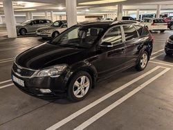 Svart Begagnad 2010 Kia Ceed Sportswagon 4 Kombi | 30 000 kr (Marknadspris)