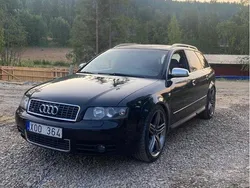 Svart Begagnad 2003 Audi S4 Kombi | 81 000 kr