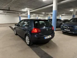Blå Begagnad 2006 VW Golf V Trendline Halvkombi | 11 900 kr