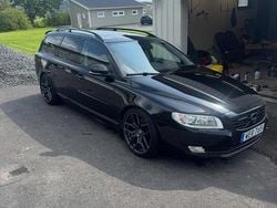 Svart Begagnad 2016 Volvo V70 Standard Kombi | 169 000 kr (Lite dyr)