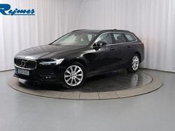 Svart Begagnad 2022 Volvo V90 Momentum Kombi | 299 900 kr (Marknadspris)