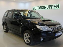 Svart Begagnad 2011 Subaru Forester SUV | 54 900 kr (Marknadspris)
