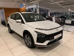 Vit Ny 2024 Hyundai Bayon Essential SUV | 239 900 kr (Marknadspris)