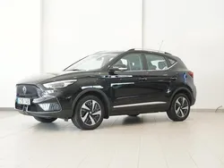 Svart Begagnad 2022 MG ZS Luxury Sedan | 239 900 kr (Superpris)