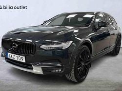 Grå Begagnad 2019 Volvo V90 CC Kombi | 259 000 kr