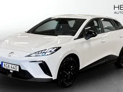 Vit (white) Begagnad 2022 MG MG4 EV Halvkombi | 259 900 kr