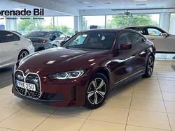 Röd Begagnad 2022 BMW i4 Sedan | 434 900 kr (Marknadspris)