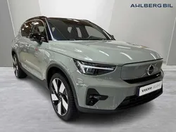 Grön Begagnad 2023 Volvo XC40 Plus SUV | 494 500 kr (Marknadspris)