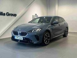 Grå Begagnad 2025 BMW 120 Halvkombi | 369 900 kr