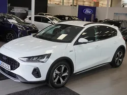 Vit Begagnad 2023 Ford Focus Active Kombi | 229 900 kr