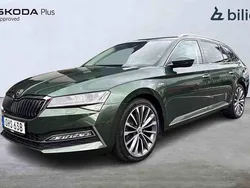 Grön Begagnad 2021 Skoda Superb Kombi | 335 000 kr