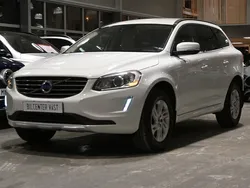 Vit Begagnad 2013 Volvo XC60 Momentum SUV | 139 000 kr (Marknadspris)